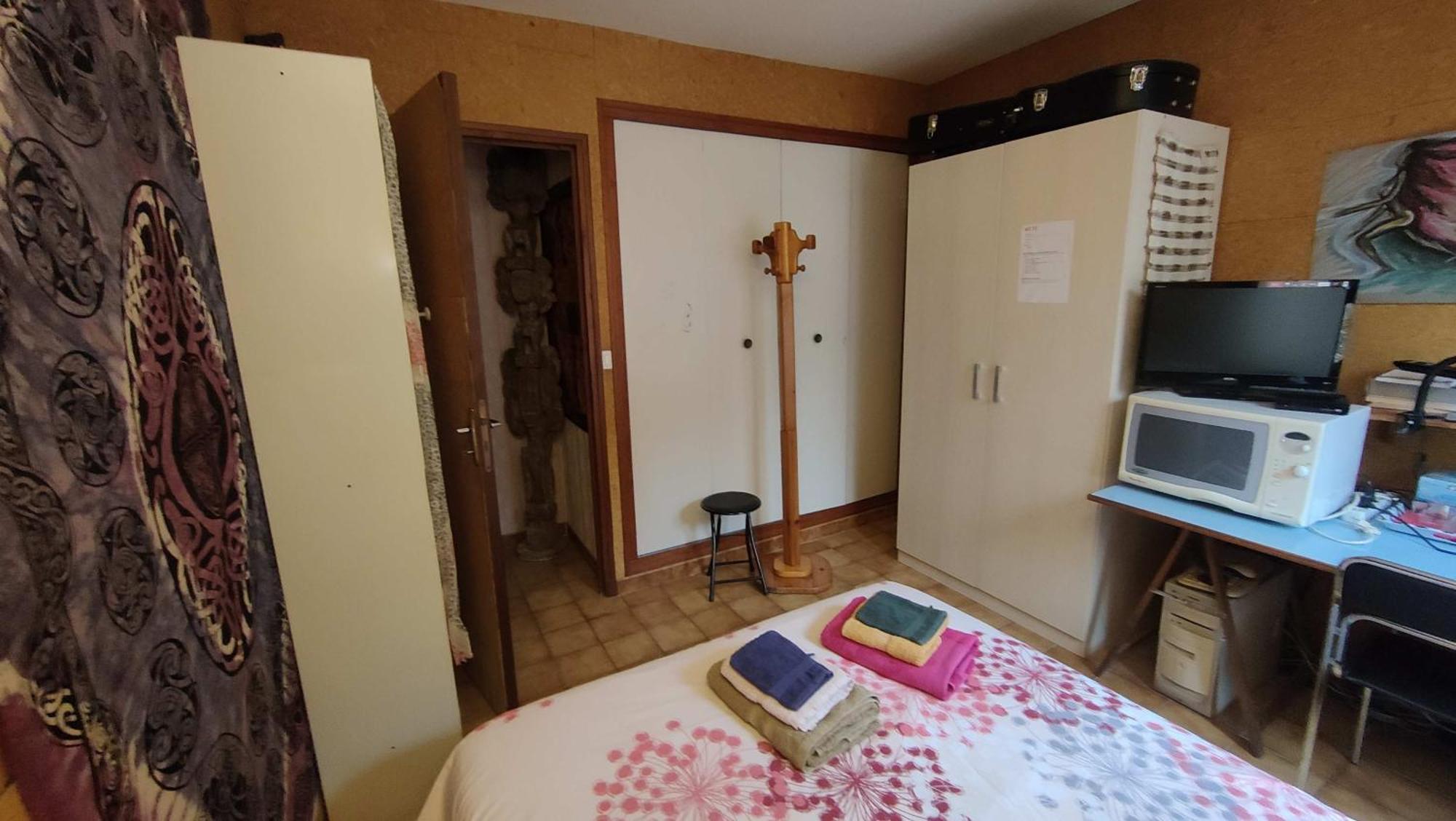 Chambre Dans Villa Le Chaffaut-Saint-Jurson Exterior foto